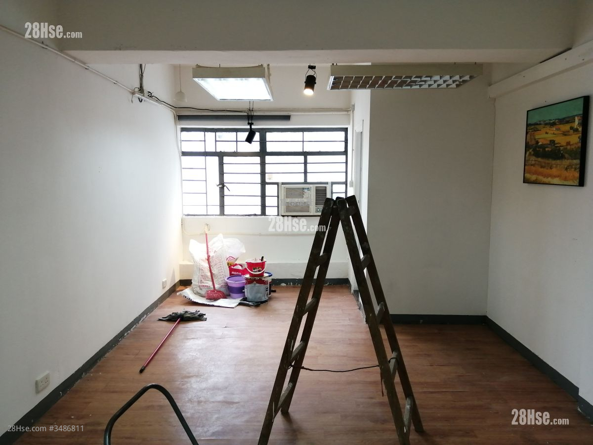 So Tao Centre Rental Studio , 1 Toilet