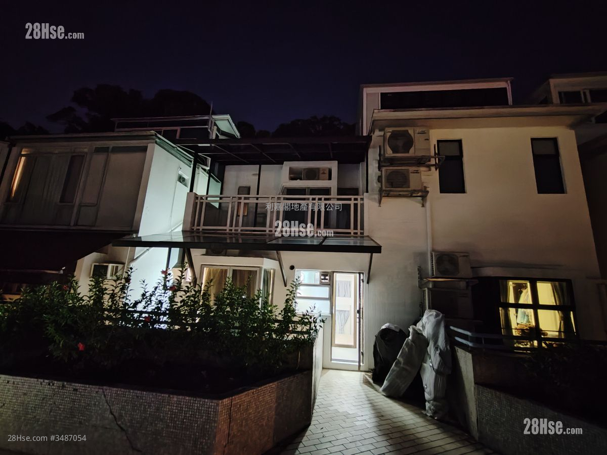 匡怡居 租盘 3 房 , 2 浴室 755 平方尺 ( 70.1 平方米 )