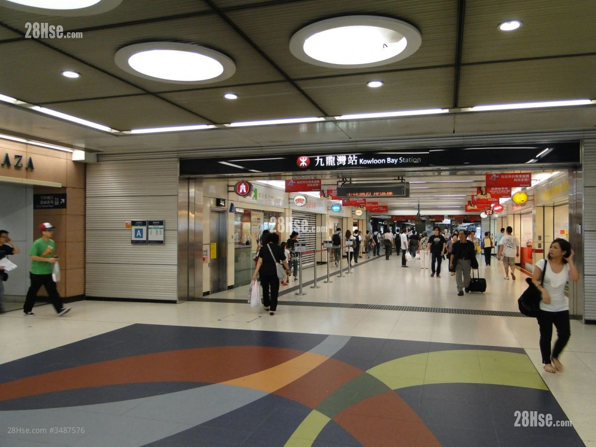 Shiu King Building Sell 2 Bedrooms , 1 Bathroom 400 ft² ( 37.2 m² )