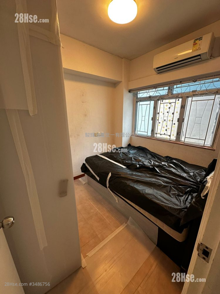 Hang Wan Building Rental 1 Bedroom , 1 Bathroom 322 ft² ( 29.9 m² )