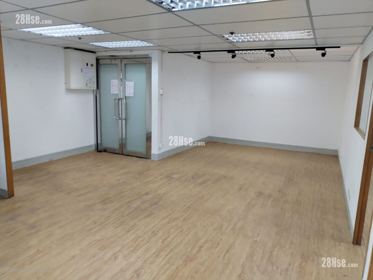 Kowloon Bay Industrial Centre Rental 2 Bedrooms , 1 Toilet 657 ft² ( 61.0 m² )