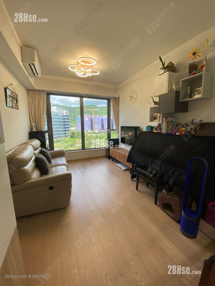 Solaria Sell 3 Bedrooms , 3 Bathrooms 832 ft² ( 77.3 m² )