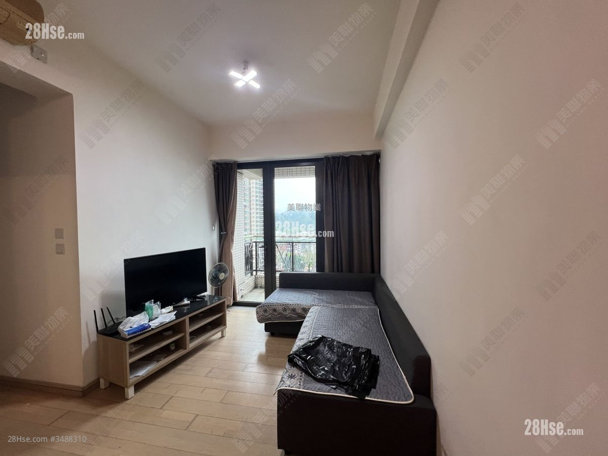 8 Royal Green Sell 3 Bedrooms 663 ft² ( 61.6 m² )