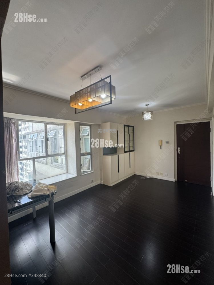 Venice Garden Rental 2 Bedrooms , 1 Bathroom 436 ft² ( 40.5 m² )