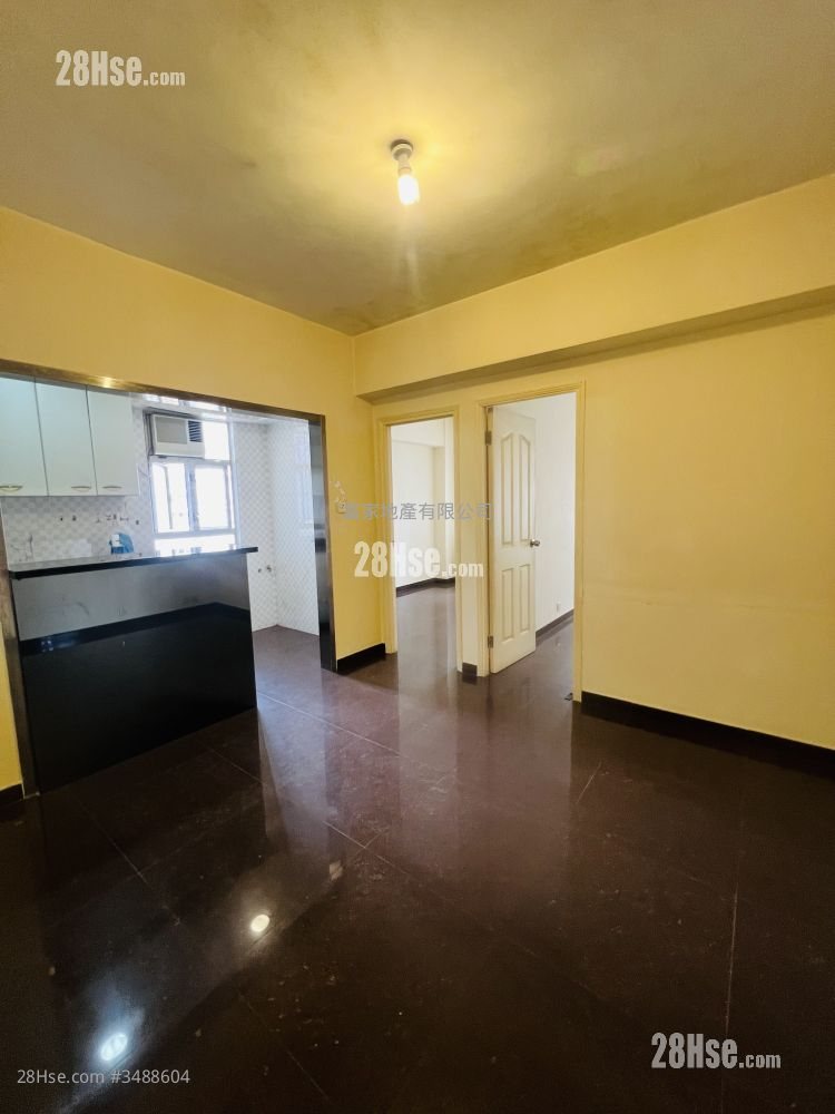 Han Palace Building Sell 2 Bedrooms , 1 Bathroom 429 ft² ( 39.9 m² )