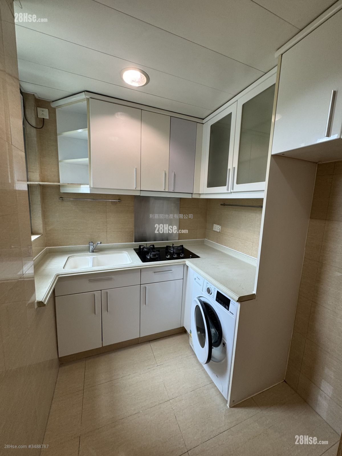 Caribbean Coast Rental 2 Bedrooms , 1 Bathroom 470 ft² ( 43.7 m² )