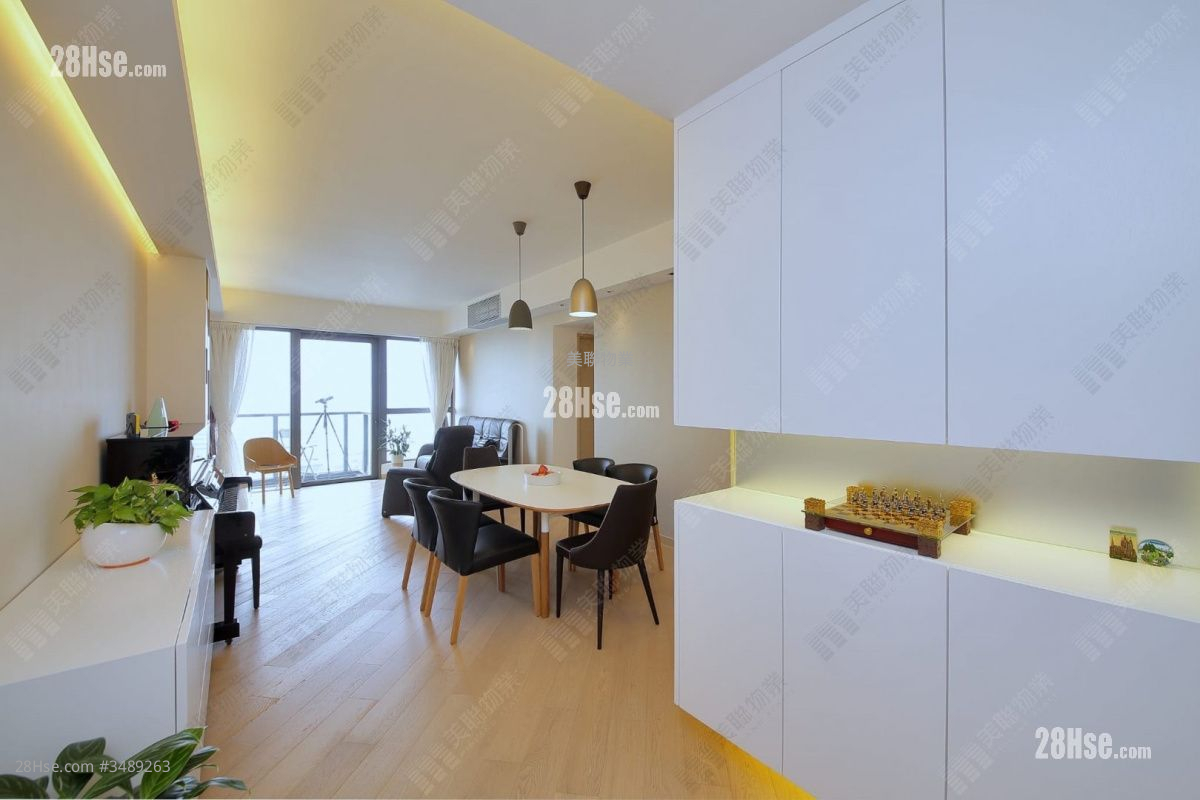 The Visionary Sell 3 Bedrooms 1,196 ft² ( 111.1 m² )