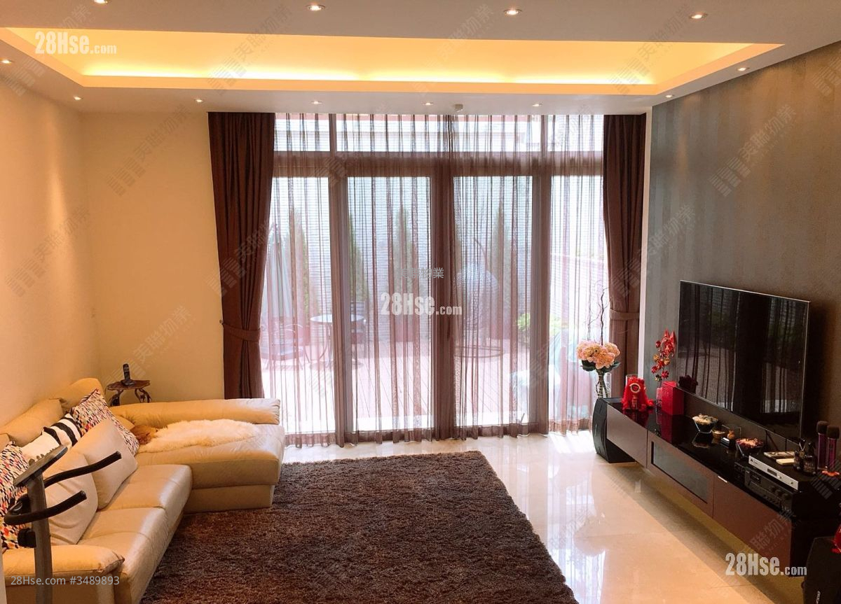 The Green Sell 3 Bedrooms 1,315 ft² ( 122.2 m² )