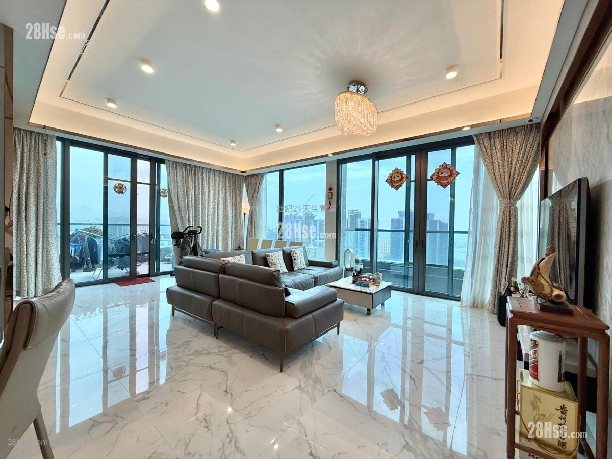 The Bloomsway Sell 5+ Bedrooms , 4 Bathrooms 1,412 ft² ( 131.2 m² )