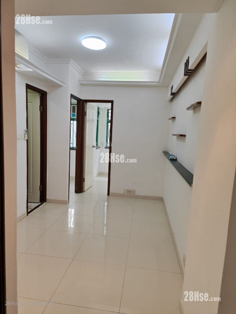 Tung Po Building Rental 3 Bedrooms , 1 Bathroom 337 ft² ( 31.3 m² )