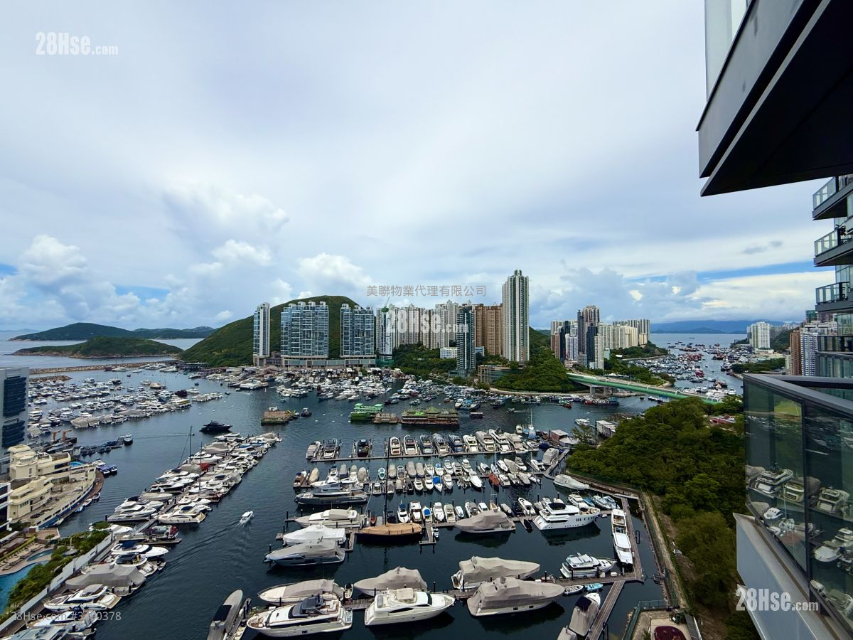 Marinella Sell 3 Bedrooms , 2 Bathrooms 1,270 ft² ( 118.0 m² )
