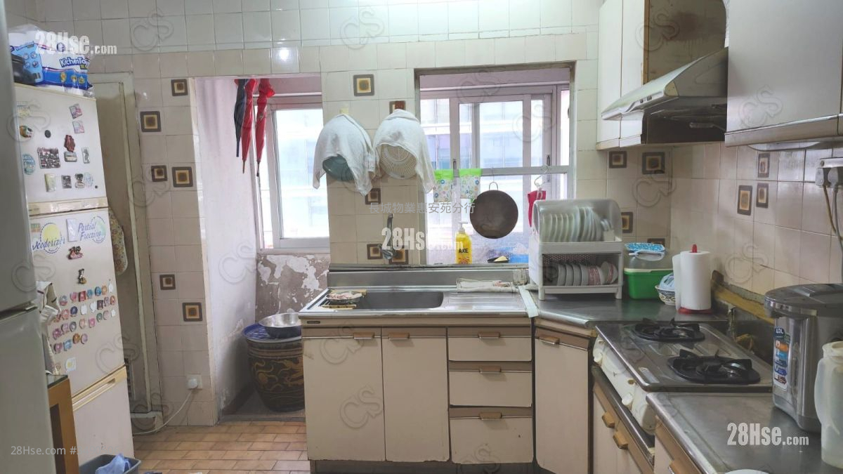 Westlands Gardens Sell 3 Bedrooms , 2 Bathrooms 848 ft² ( 78.8 m² )