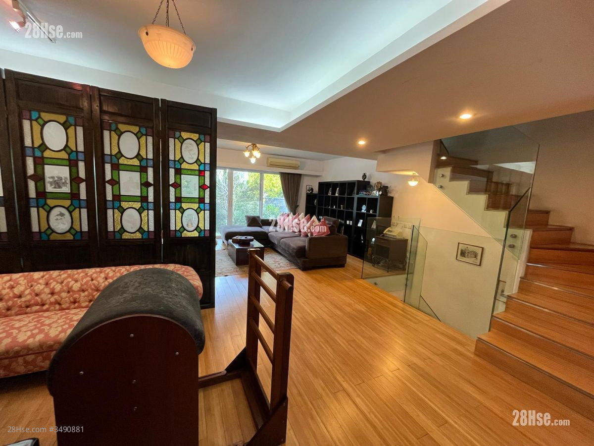 Hong Lok Yuen Sell 4 Bedrooms , 3 Bathrooms 1,596 ft² ( 148.3 m² )
