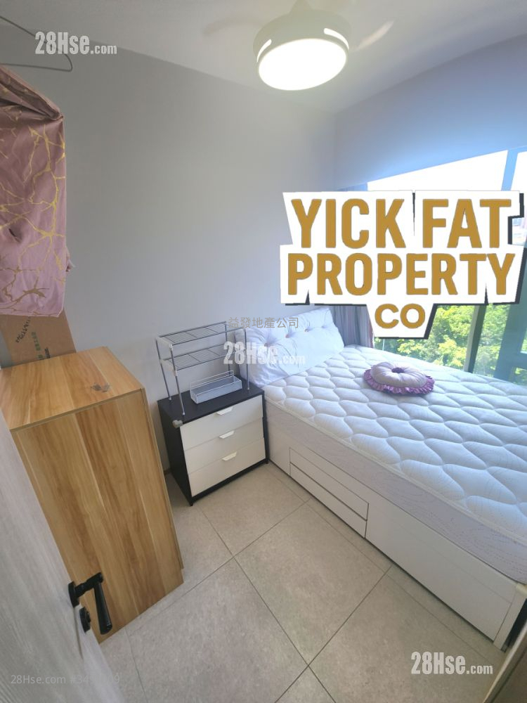 Atrium House Rental 1 Bedroom , 1 Bathroom 296 ft² ( 27.5 m² )