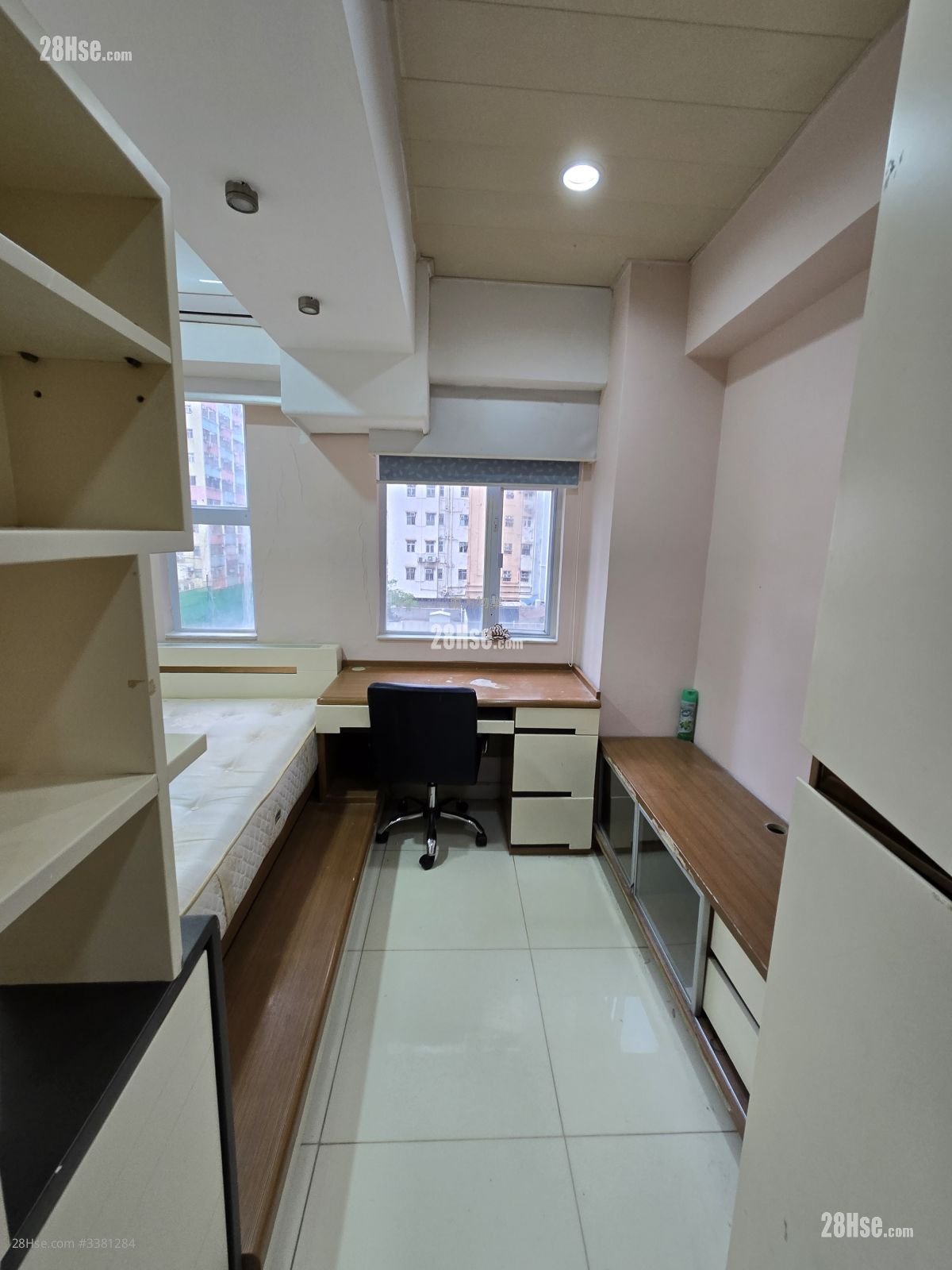 Aie Building Rental Studio , 1 Bathroom 118 ft² ( 11.0 m² )