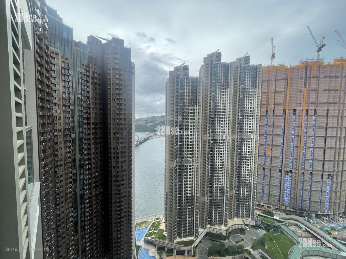 Grand Marini Rental 2 Bedrooms , 1 Bathroom 546 ft² ( 50.7 m² )