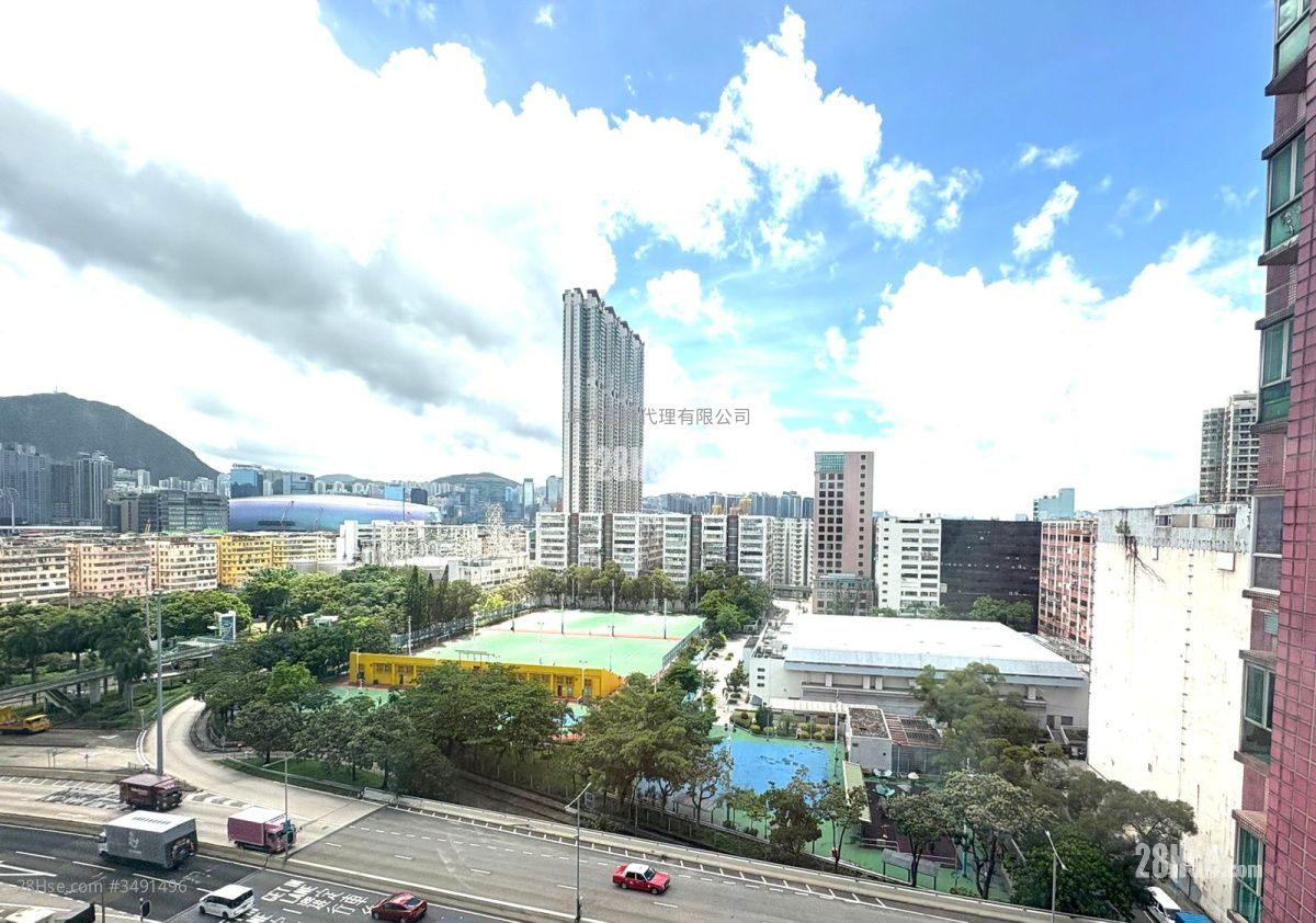Harmony Garden Rental 2 Bedrooms , 2 Bathrooms 587 ft² ( 54.5 m² )
