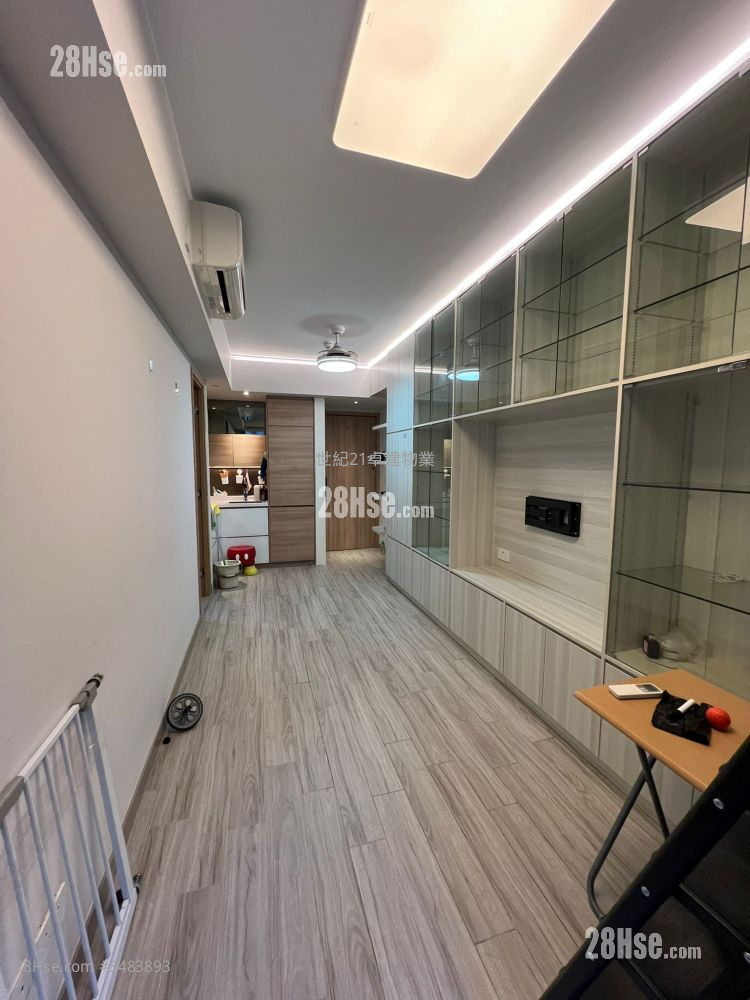 Arbour Rental 2 Bedrooms , 2 Bathrooms 511 ft² ( 47.5 m² )
