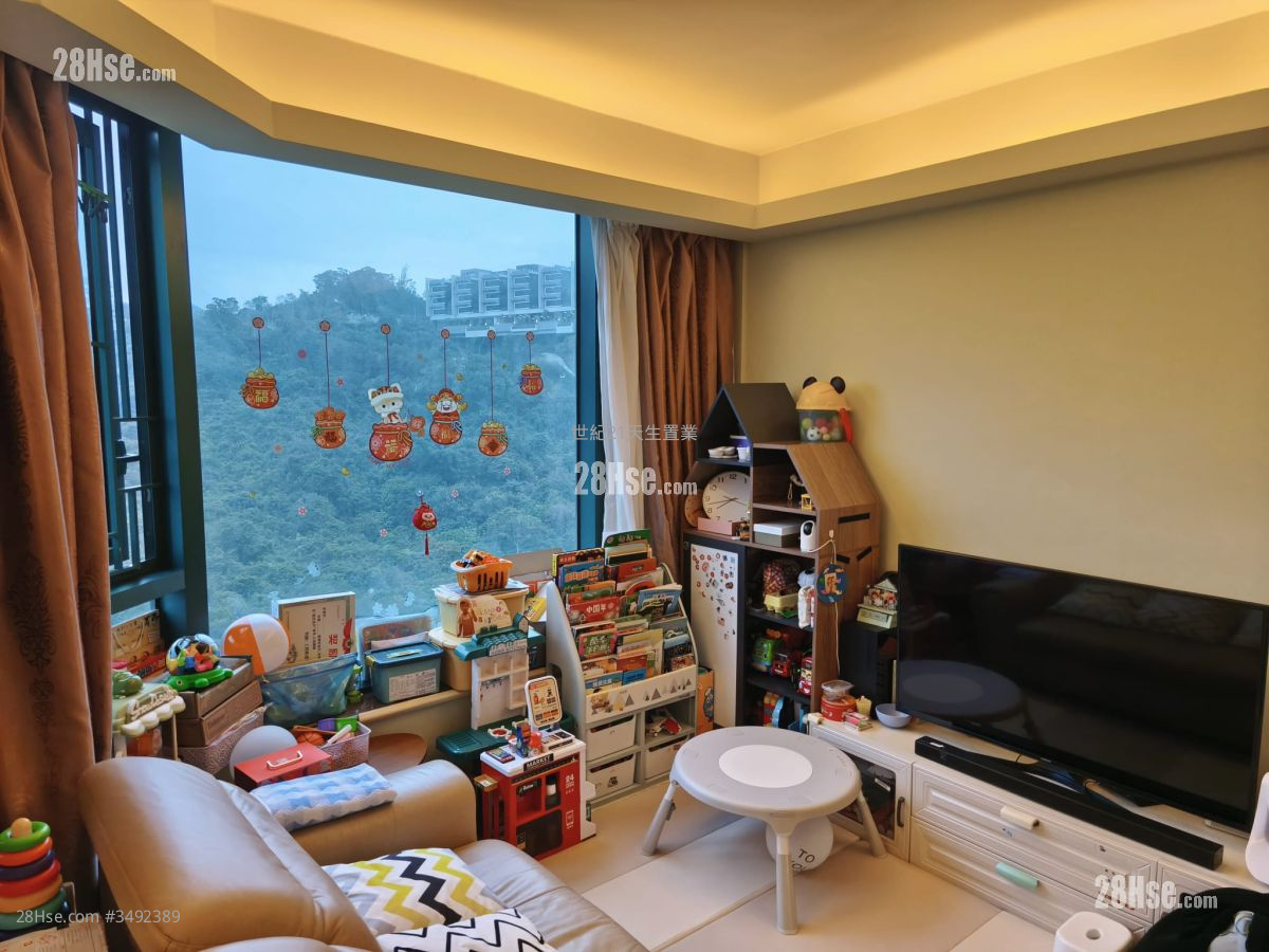 Palatial Coast Rental 3 Bedrooms , 1 Bathroom 684 ft² ( 63.5 m² )