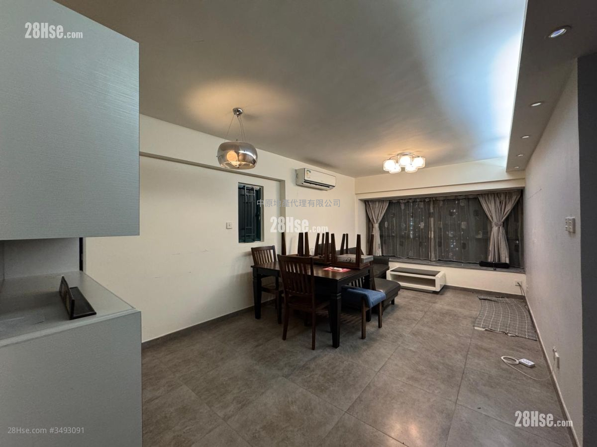 Baycrest Sell 2 Bedrooms , 1 Bathroom 601 ft² ( 55.8 m² )