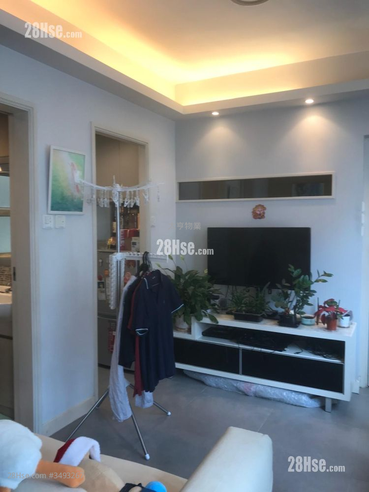 Marble Court Sell 1 Bedroom , 1 Bathroom 294 ft² ( 27.3 m² )