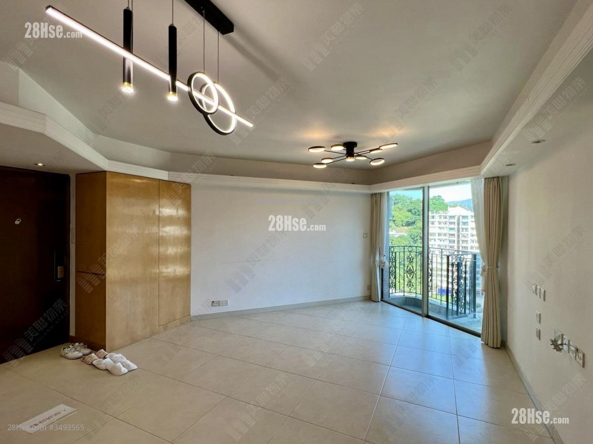 Classical Gardens Rental 722 ft² ( 67.1 m² )