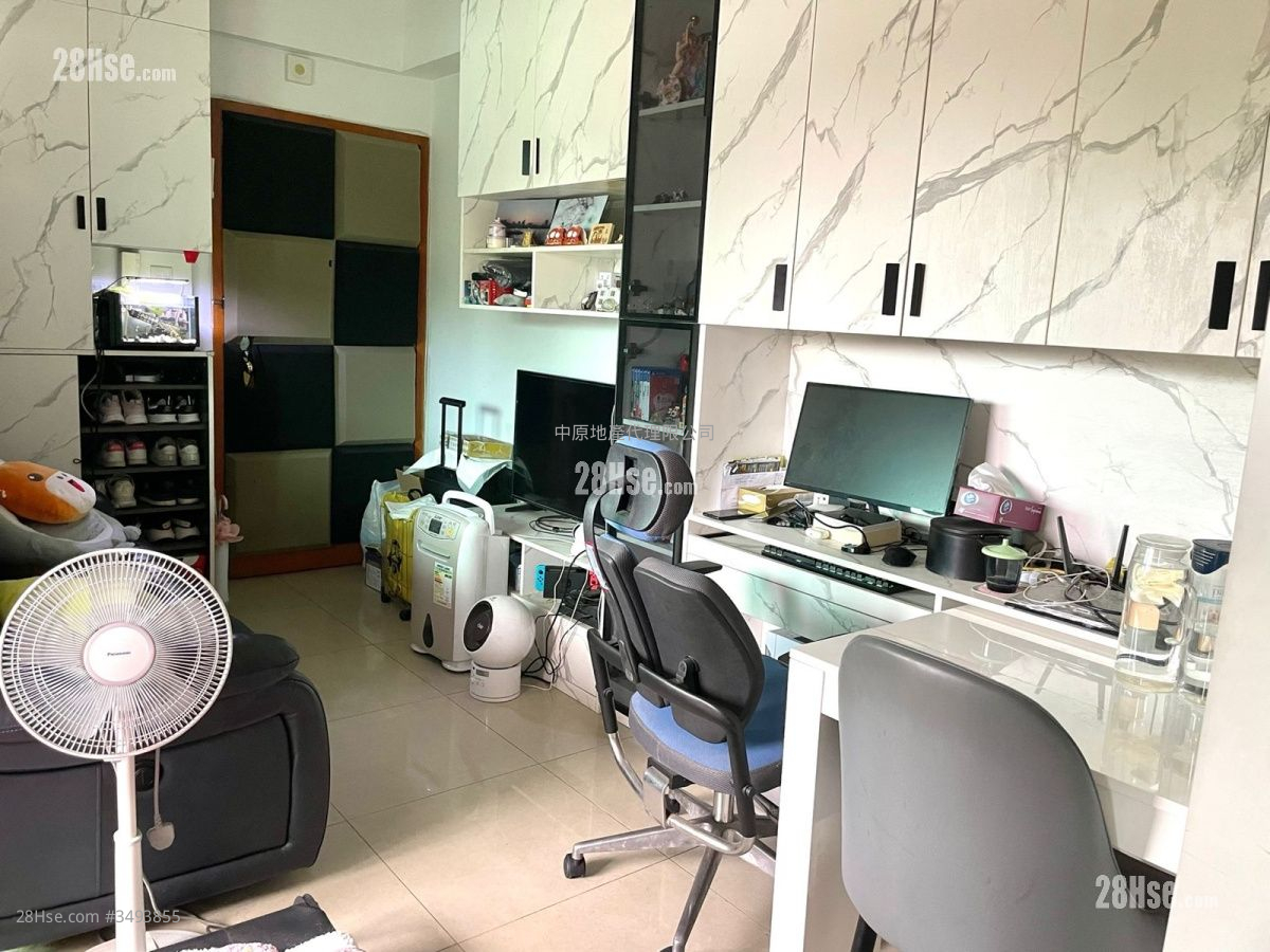 Deep Bay Grove Sell 2 Bedrooms 395 ft² ( 36.7 m² )