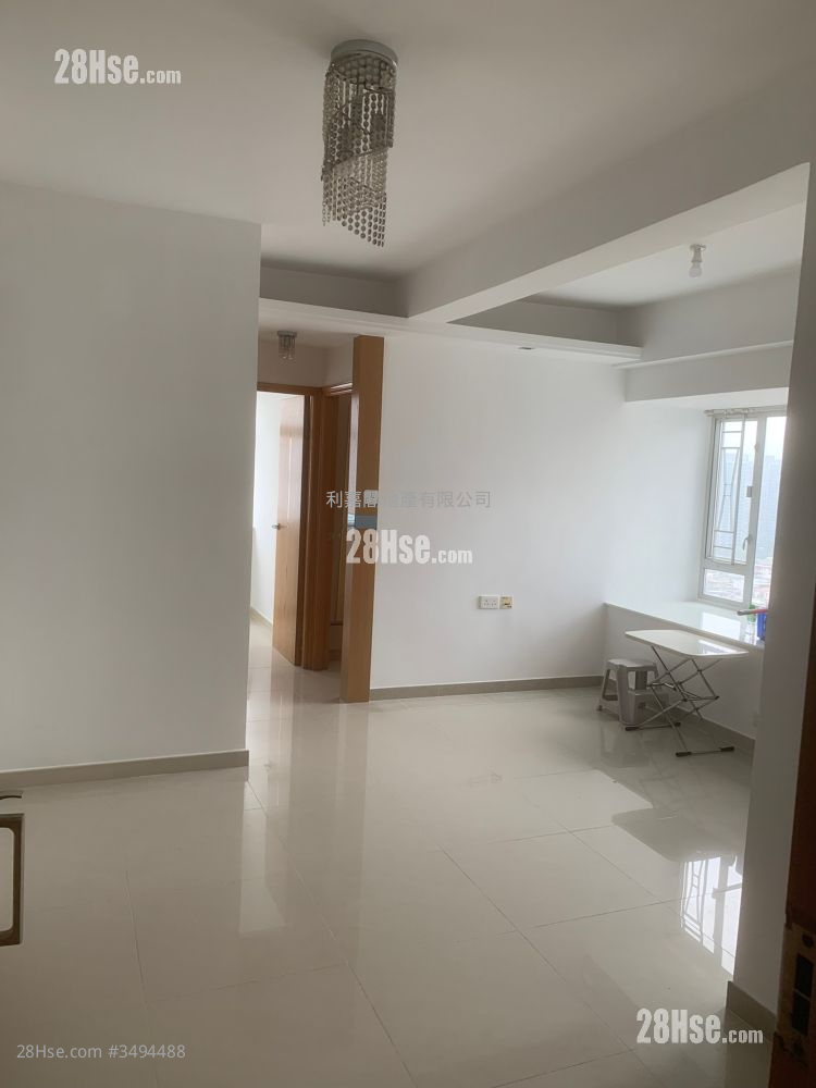 Ho Shun Tai Building Sell 2 Bedrooms 377 ft² ( 35.0 m² )