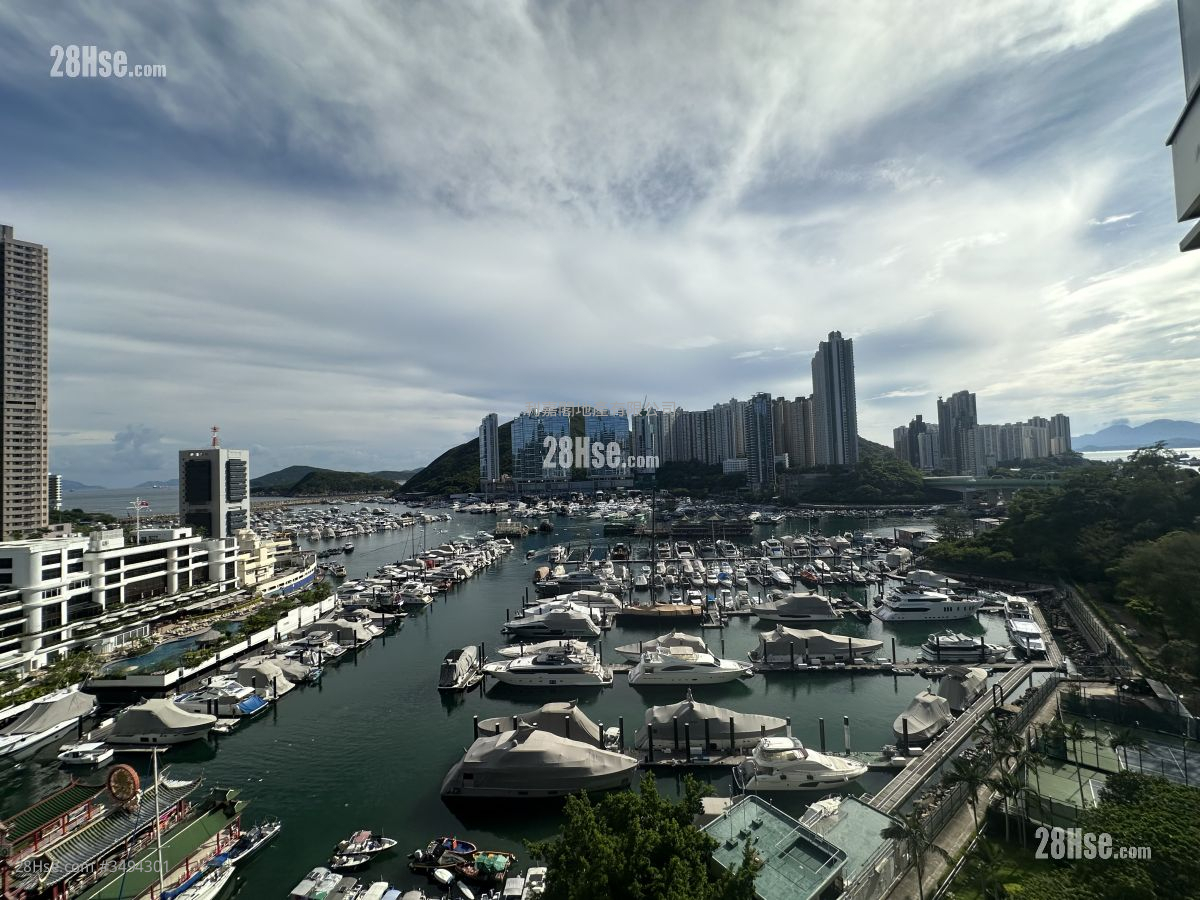 Marinella Rental 2,242 ft² ( 208.3 m² )