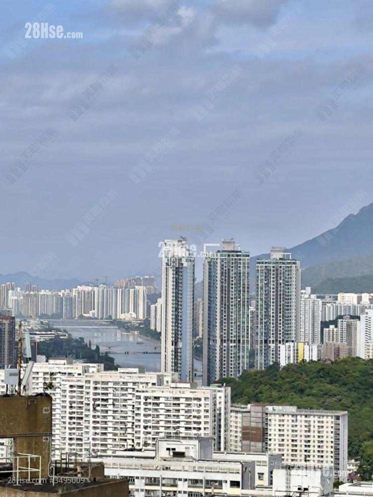 Ka Keng Court Sell 3 Bedrooms , 2 Bathrooms 650 ft² ( 60.4 m² )