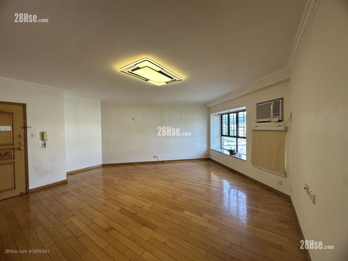 New Town Plaza Rental 4 Bedrooms , 2 Bathrooms 954 ft² ( 88.6 m² )