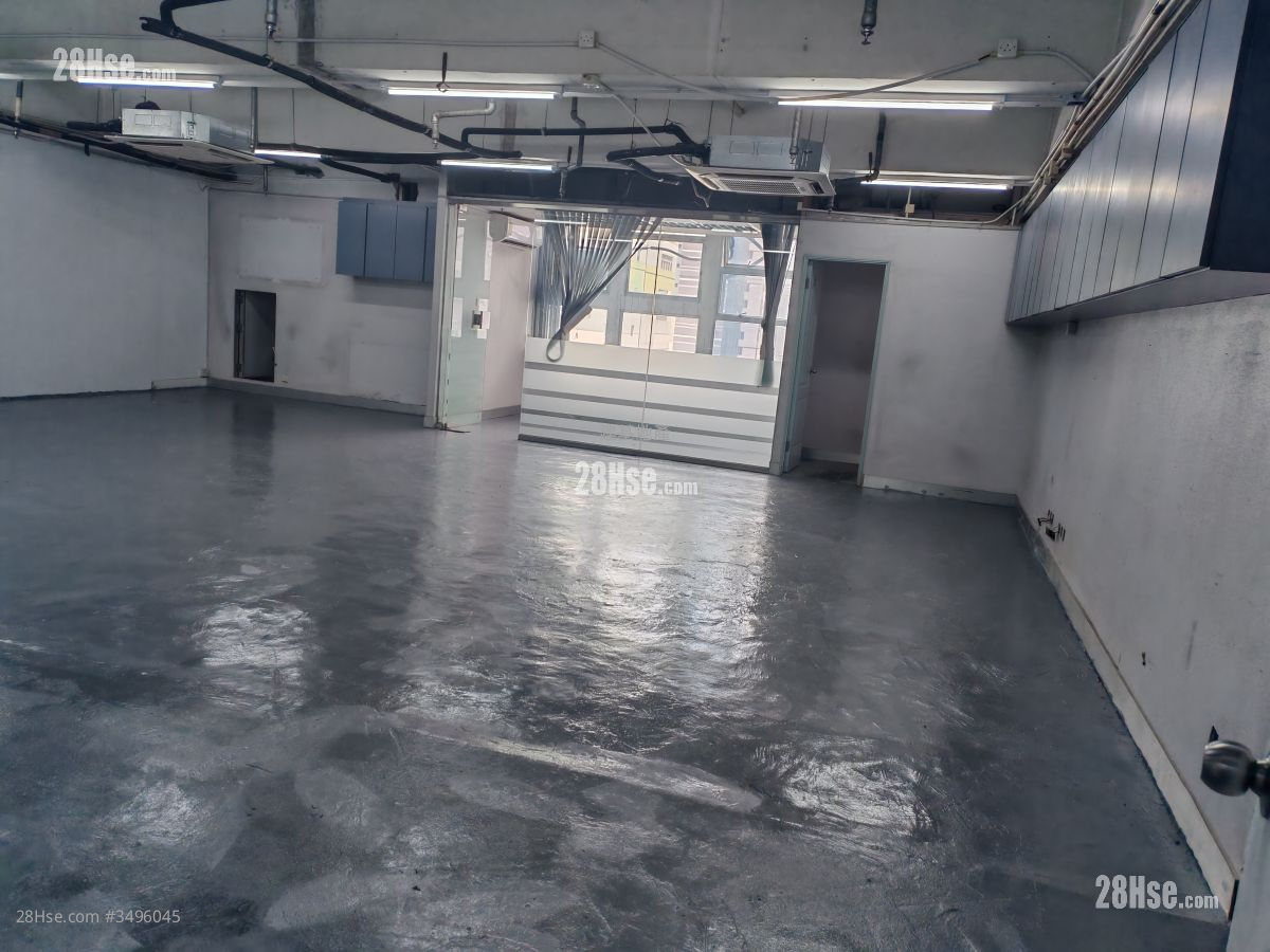 Lucida Industrial Building Rental 1 Toilet
