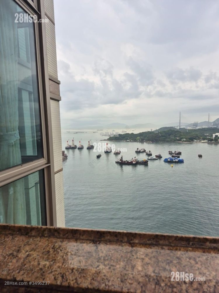 One Silversea Sell 3 Bedrooms 756 ft² ( 70.2 m² )