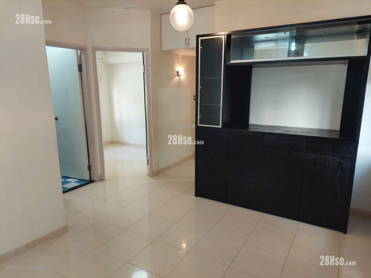 Ka Yu Building Sell 2 Bedrooms , 1 Bathroom 432 ft² ( 40.1 m² )