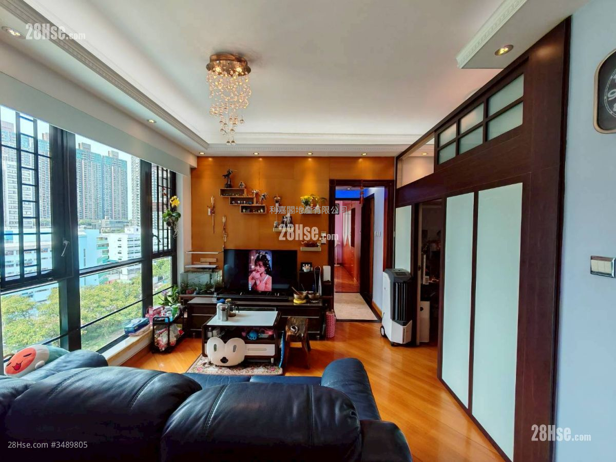 Villa Premiere Sell 2 Bedrooms , 1 Bathroom 552 ft² ( 51.3 m² )