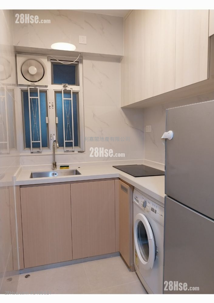 Tung Hoi Building Rental 2 Bedrooms 374 ft² ( 34.7 m² )