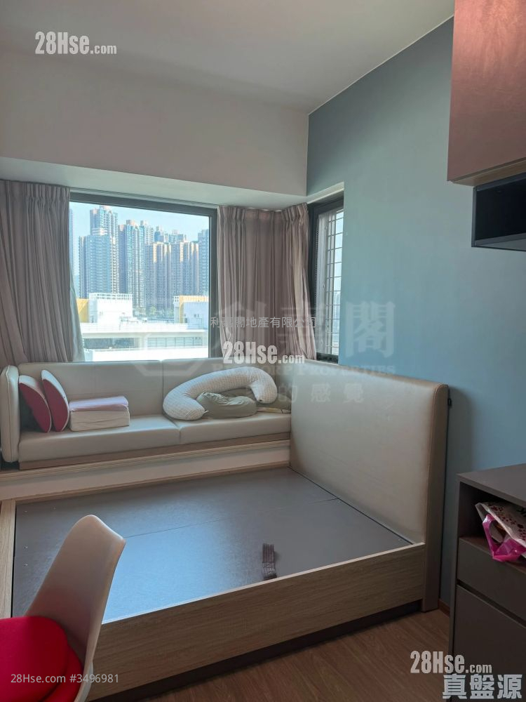 One Regent Place Sell 5+ Bedrooms , 3 Bathrooms 858 ft² ( 79.7 m² )