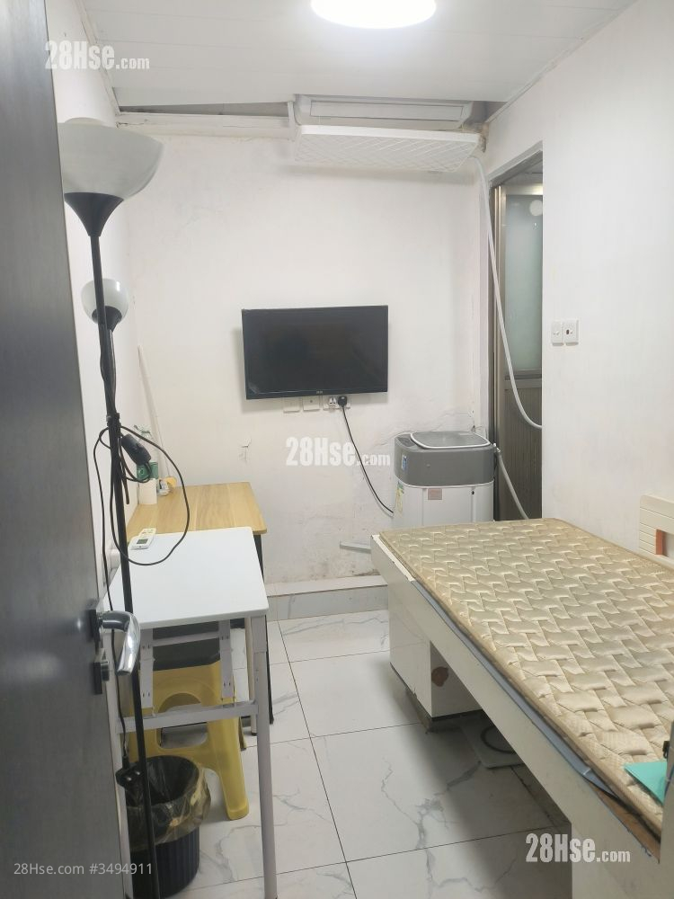 Alhambra Building Rental 1 Bathroom 120 ft² ( 11.1 m² )