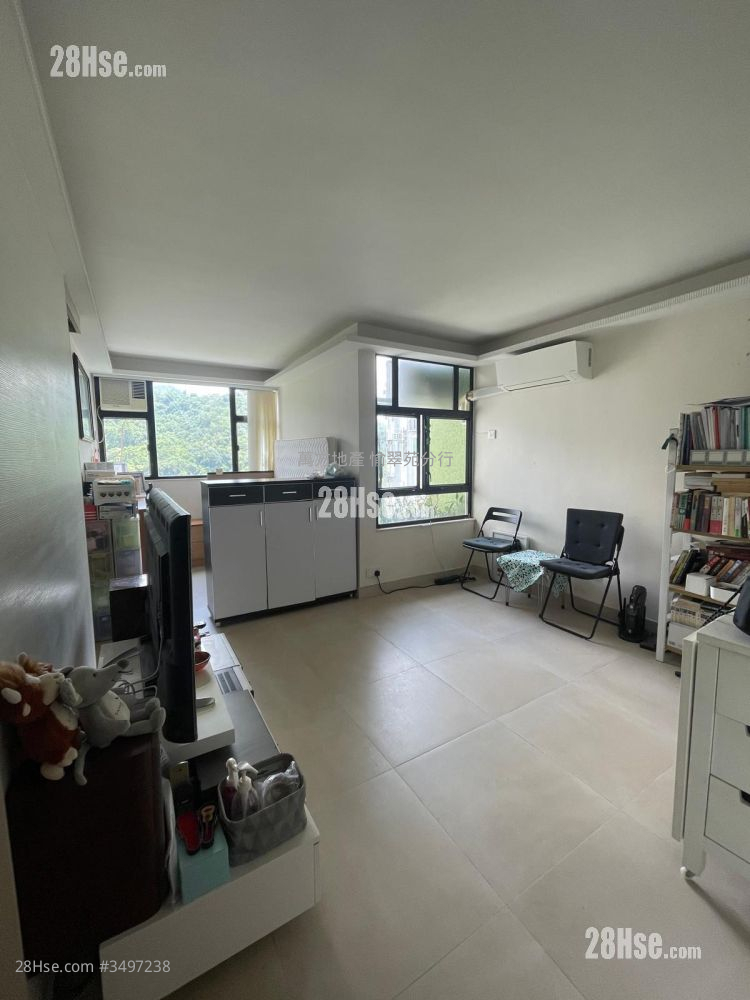 May Shing Court Sell 2 Bedrooms , 1 Bathroom 381 ft² ( 35.4 m² )