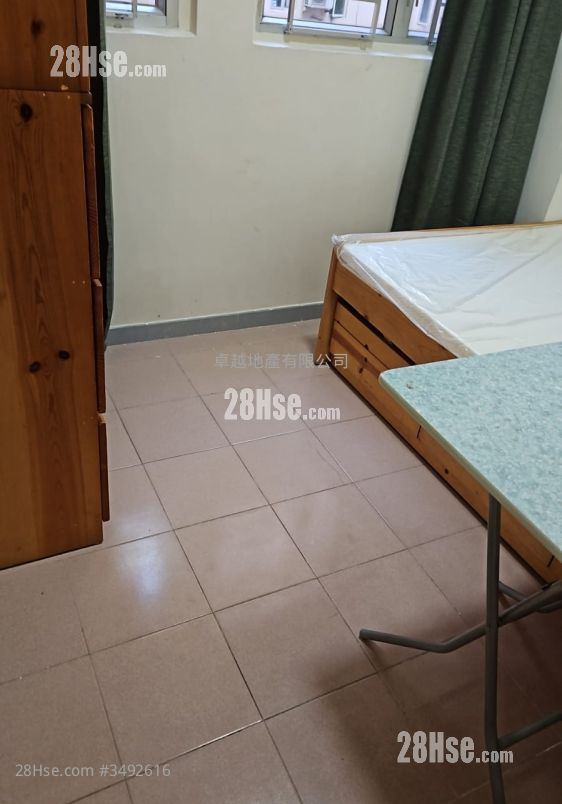 Kwan Yick Building Phase 1 Rental 2 Bedrooms , 1 Bathroom 341 ft² ( 31.7 m² )
