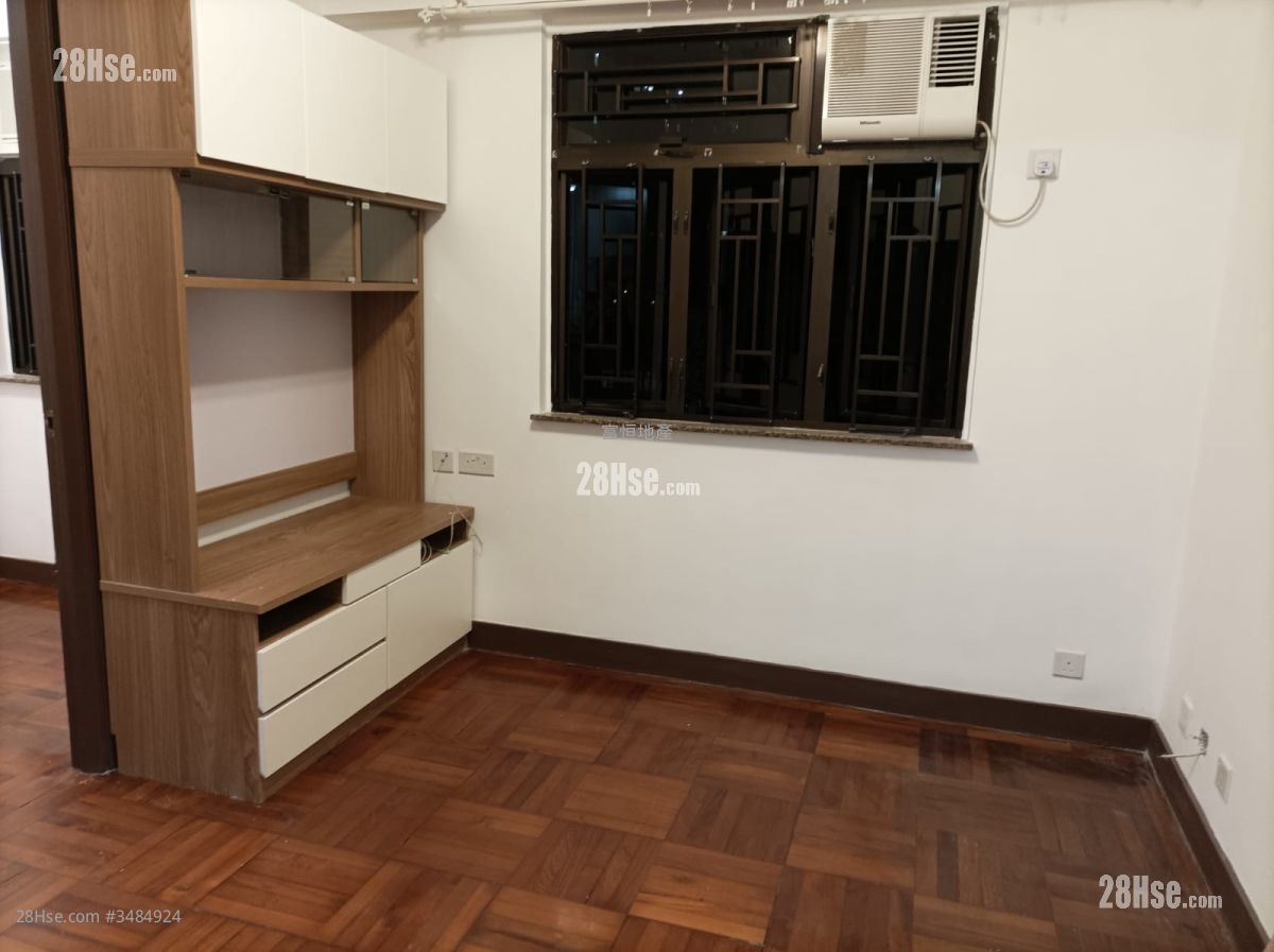 Loong Wah Building Rental 2 Bedrooms , 1 Bathroom 307 ft² ( 28.5 m² )