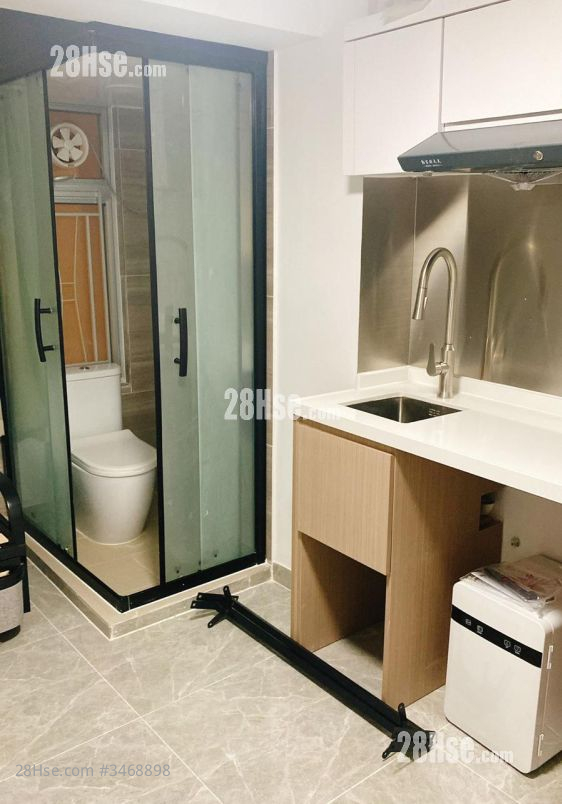Dragon Court Rental Studio , 1 Bathroom 80 ft² ( 7.4 m² )