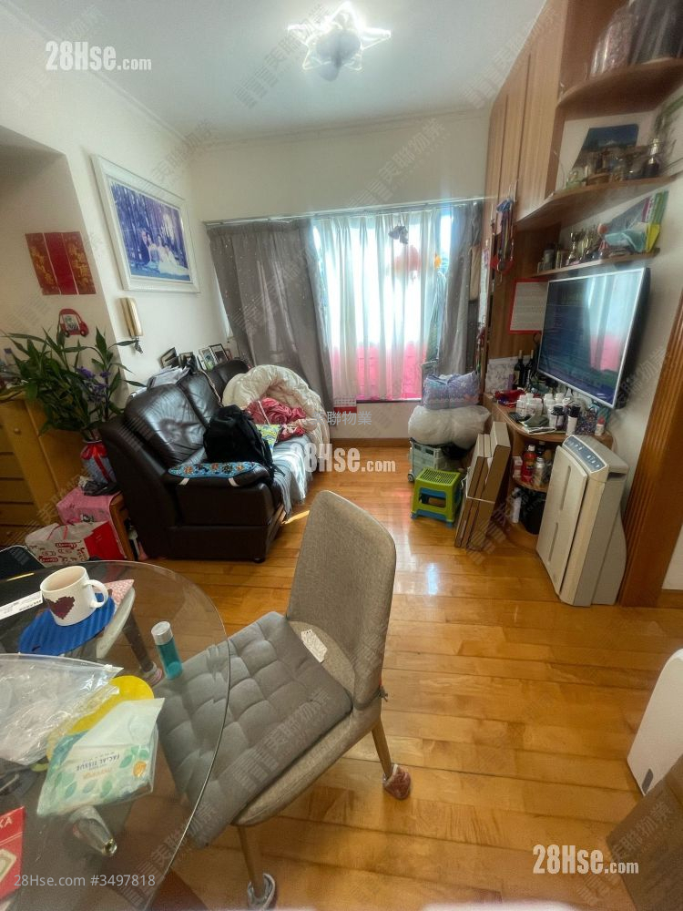 Fanling Town Center Sell 3 Bedrooms 454 ft² ( 42.2 m² )