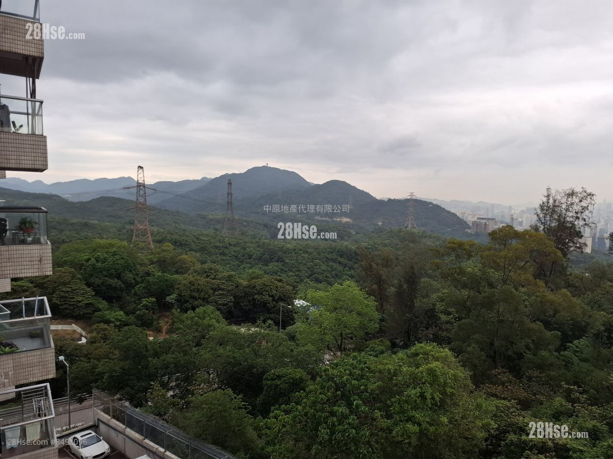海峰花园 售盘 3 房 , 3 浴室 1,086 平方尺 ( 100.9 平方米 )