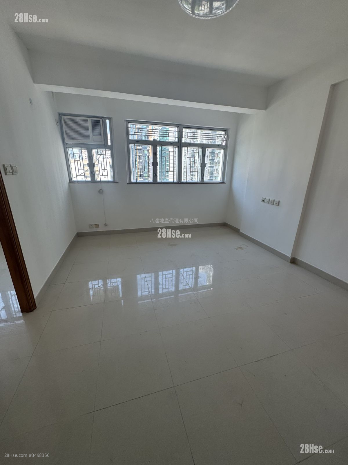 No. 11 Fa Yuen Street Sell 3 Bedrooms , 2 Bathrooms 691 ft² ( 64.2 m² )