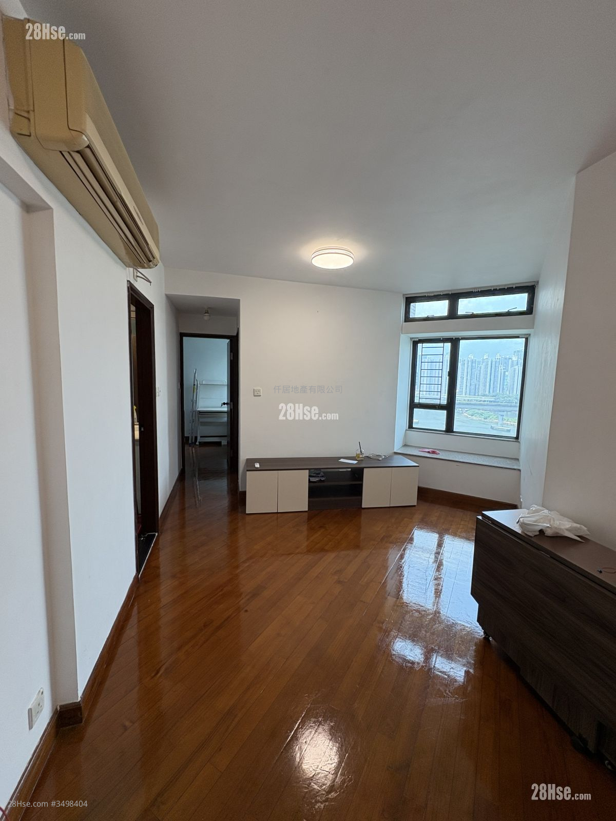 Grand Horizon Rental 2 Bedrooms , 1 Bathroom 463 ft² ( 43.0 m² )
