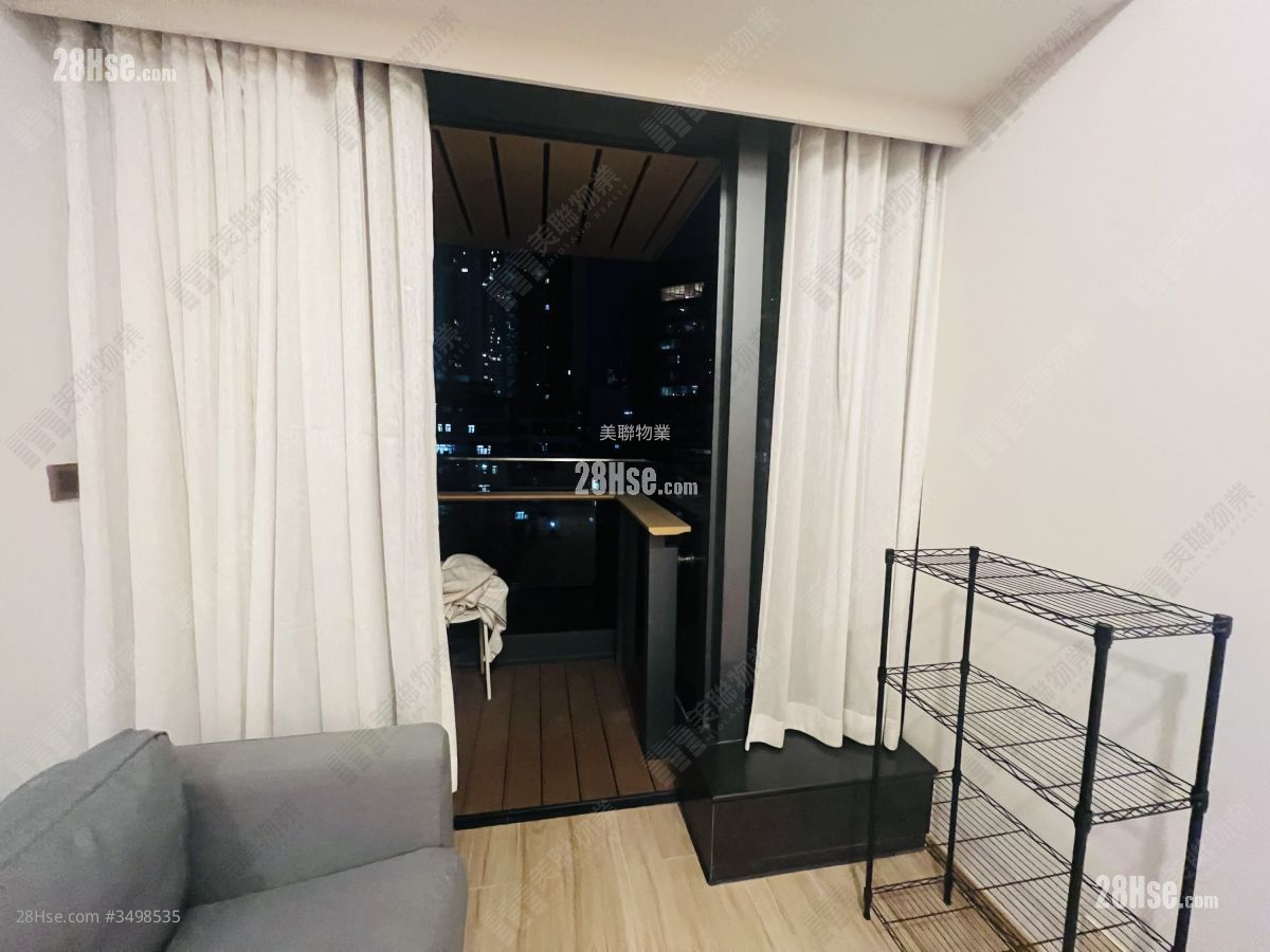 Cetus Square Mile Rental 1 Bedroom 252 ft² ( 23.4 m² )