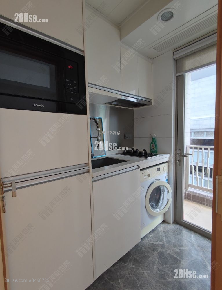 Sevilla Crest Sell Studio , 1 Bathroom 217 ft² ( 20.2 m² )