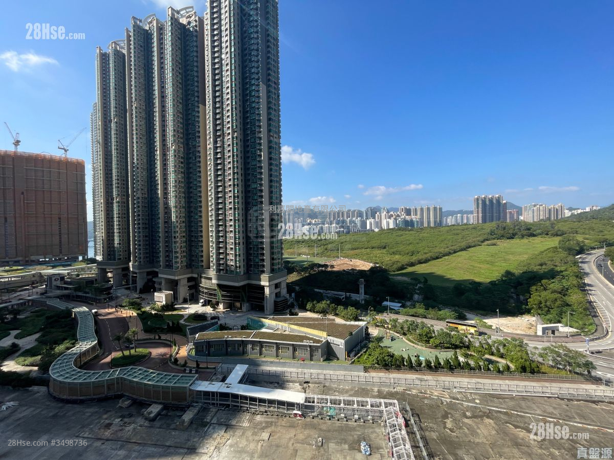 The Capitol Rental 4 Bedrooms , 2 Bathrooms 845 ft² ( 78.5 m² )