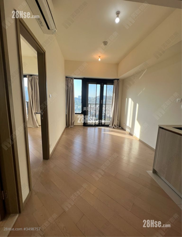 Twin Regency Sell 1 Bedroom , 1 Bathroom 374 ft² ( 34.7 m² )